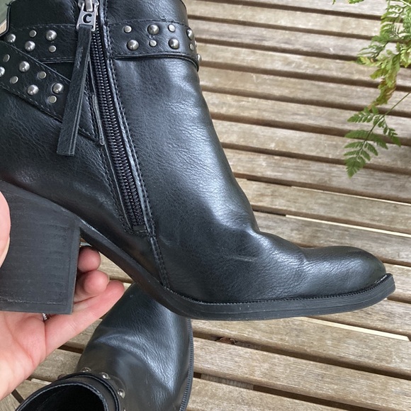 SOLD Sam Edelman Booties - Picture 7 of 9